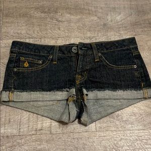 Volcom Jean shorts, size 3